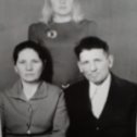 Фотография "Мои родители - улетели, счастливого пути...
В центре сестра Нина --- живет в Казахстане."