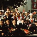 Фотография "Венгрия, Тёкель. Думаю - 1989г. (4 "А" класс шк. "78). Я крайняя справа во втором ряду."