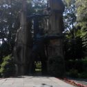 Фотография "Памятник Советским партизанам,фото больше для моих русских друзей.Памятник находится в г.Яремчи,в Прикарпатье,там где живут "лютые бандеровцы""