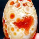 Фотография "Глазковый Агат из пустыни Гоби с прекрасной красно-бежевой окраской в форме яйца"