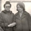 Фотография "Со мной Галка Борн(Нетесова) училась вроде во 2 группе.Это мы с ней в Усть-Каменогорске где то 1977 год.Если кто знает что о ней напишите."