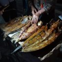 Фотография "А вот такую аппетитную явно балхашскую копченую рыбку продавали тоже на станции Чу."