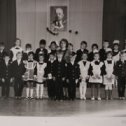 Фотография "Монголия, 1-й класс,1988г. 
Я во втором ряду, первый справа."