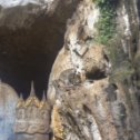 Фотография "Храм обезьян в скале"