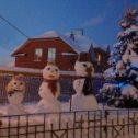 Фотография "Слепила семью снеговиков, говорят, что походят на семейку моей младшенькой дочери"