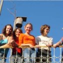 Фотография "У Дисы на даче после защиты диплома слева направо Вика, Маша, Юля, Михалыч и я"