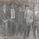 Фотография "9 школа последний звонок 1973г слева  Саркис  Джованшир (Азик) Рафик Я и Карен"