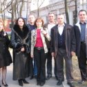 Фотография "Встреча выпускников в 2007 г., я, конечно, в центре..."