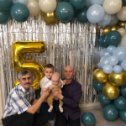 Фотография "Тамерлану 5 лет, с братишкой Арсланом, сват и дедуля"