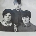 Фотография "Подружки юности. Валя Агаркова, Нина Мищенко и я. "