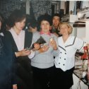 Фотография "Во время встречи однокурсников, 20 лет спустя. В мастерской ювелира Тютикова В. П. "