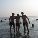 Фотография "Я с братьями на чёрном море"
