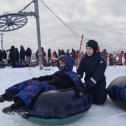 Фотография "Учавствуем в конкурсе! Задание номер 5. Катаемся всей семьей с горки. #всейсемьей"