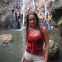 Фотография "Специально для админов сайта: это я на фоне водопада. (Остальные и так догадались)"