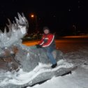 Фотография "24 февраля 2018г. Юбилейный, ХХ фестиваль ледовых скульптур в Елгаве. Верхом на символе города."