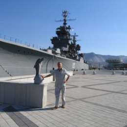 Фотография "Крейсер проекта 68-БИС,
Новороссийск, сентябрь-2008."