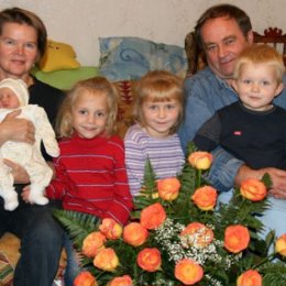 Фотография "Я с мужем и внуками, ноябрь 2007 г"