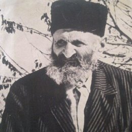 Фотография "Babam Mecid Aqayev 150 il yawiyib Lerikn Tikaband kendinde.Allah rehmet elesin"