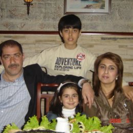 Фотография "Я с семьей 2008г.Баку"