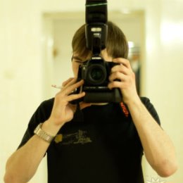 Фотография "selfphoto. я за камерой в зеркале."