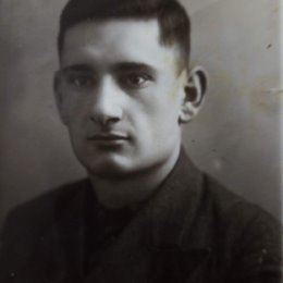 Фотография "Мой дед Левон Арутюнович, погибший в феврале 1945 го в Прибалтике"