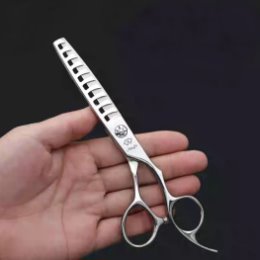 Фотография "✅ Новинка. Профессиональные ножницы для стрижки волос Professional MInggu Scissors

Размер: 6.0.
Кол-во зубцов: 10.

Цена - 9000р.
Цена по акции - 6800р.

✅ Для заказа и по вопросам пишите в личку➡https://www.ok.ru/profile/590459953703"