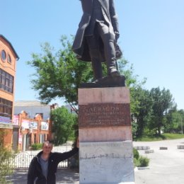 Фотография "Памятник основателю Кизляра!!!"