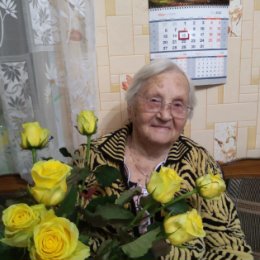 Фотография "С днём рождения, наша родная!!! 85 лет!!!🌹🌹🌹
Здоровья на долгие годы!!!
С благодарностью за мир, подаренный однажды❤️"