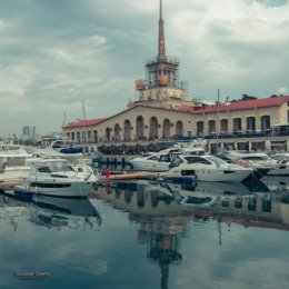 Фотография "Сочинский морвокзал - на небе и в воде!)"