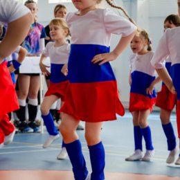 Фотография "Курганинск-24. Открытие летних соревнований по волейболу  среди девушек до 17 лет. Продолжатся до 30 апреля."