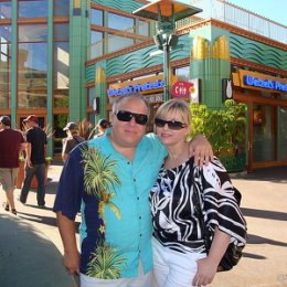 Фотография "Brad and I @ Disneyland Downtown, CA. July, 2009."