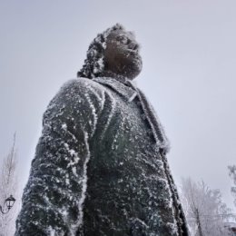 Фотография "А вот Петру 1 в Оренбурге... холодновато"