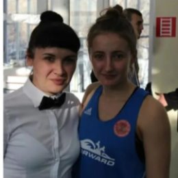 Фотография "Слева: Тамара Шаганова- тренер Гуровой Ольги по боксу с 2011г по 2013г."