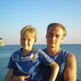 Фотография "Я и мой сын 2005 г. Дивноморское."