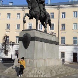 Фотография " г. Тверь. Памятник князю Тверскому."