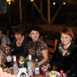 Фотография "день торговли, в ресторане с сотрудниками 2011"