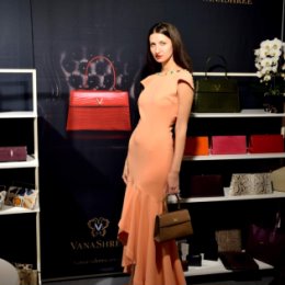 Фотография "Выставка СРМ - Collection Première Moscow / 2015
http://www.cpm-moscow.ru/
dress: www.msw-atelier.com"