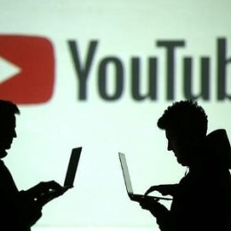 Фотография "В России хотят заблокировать популярный видеосервис YouTube, принадлежащий американской корпорации Google. С таким требованием в Мосгорсуд обратился российский разработчик тестов для оценки персонала Ontarget. Компания пожаловалась на систематическое нарушение её авторских прав на площадке YouTube и игнорирование ранее вынесенных решений суда по этому поводу. Из-за последнего, согласно российскому законодательству, видеосервис могут заблокировать навсегда.
.

Это уже второе заявление Ontarget на YouTube. В 2018 году суд принял его заявление, обязав американскую компанию удалить защищенный авторским правом контент со своей платформы. .
.
.
#россия #ютуб"