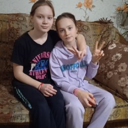Фотография "Мои внучки Алевтина и Мирослава после санатория. 
"