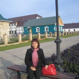 Фотография "В Оренбурге в "Национальной деревне", алея с ресторанами всех национальностей Оренбуржья, еще не достроена,10,2008"