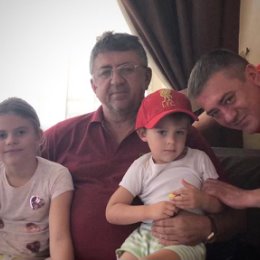Фотография "Август, 2019. По прилёту в Киев, ко мне домой заехали в гости мои любимые, английские племянники."