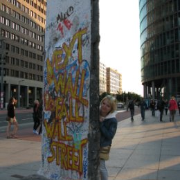 Фотография "Берлинская стена, то что от нее осталось..."