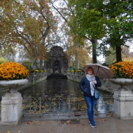 Фотография "Красотка Ируся - Париж, Люксембургский сад - ноябрь 2016"