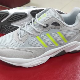 Фотография "NEW!!!НОВАЯ МОДЕЛЬ ADIDAS ВЕСНА -ЛЕТО!!!ОЧЕНЬ ЛЁГКИЕ,МЯГКИЕ,ЭЛАСТИЧНЫЕ КРОССЫ ИЗ ДЫШАЩЕГО ТЕКСТИЛЯ!!!НА НОГАХ НЕ ЧУВСТВУЮТСЯ!!!КАЧЕСТВО ЛЮКС!!!ВЬЕТНАМ 41-46 НА РАЗМЕР МАЛОМЕРЯТ СУПЕРЦЕНА!!! 2900 РУБ. ВЫСЫЛАЮ ПОЧТОЙ! ОТПРАВКА ЕЖЕДНЕВНО!"