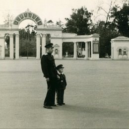 Фотография "Площадь перед стадионом и парком Степанова - 1956 год - Фото Галины Прохоровой"