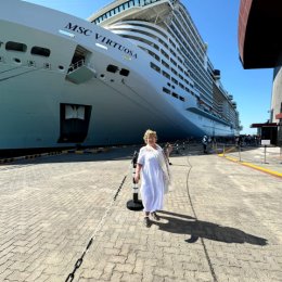 Фотография "Дубай. Круизное путешествие по Персидскому заливу на лайере MSC Virtuosa. С дочерью Софьей февраль 2024 год. Класс!!!"