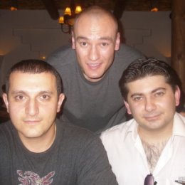 Фотография "слева направо Эмиль Юсупов, Руфат Исрафилбеков, Эмиль Гуршумов, Нью Йорк, Сентябрь 2007"