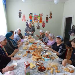 Фотография "Вот так сегодня волонтерская группа  "Селяночки" отмечала два праздника  "Сороки" и  Наурыз"  Вместе мы сила!"