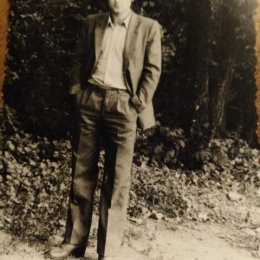 Фотография "Муж в молодости 1983 г. "