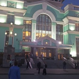 Фотография "Ночь, ЖД вокзал Омск.путешествие начинается"